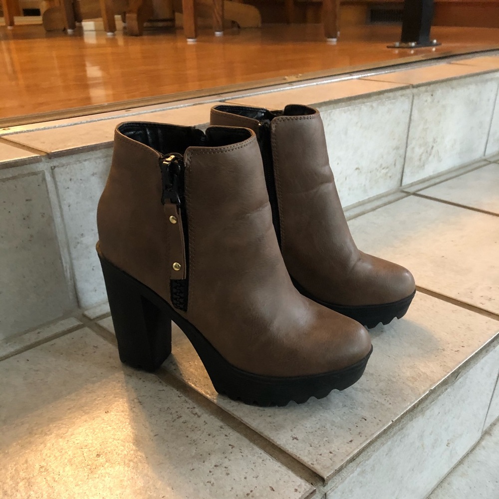 Soda Booties